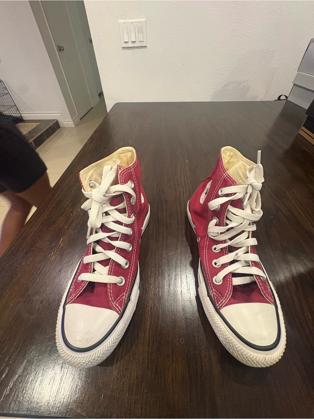Classic High-Top Kids Sneakers in Burgundy